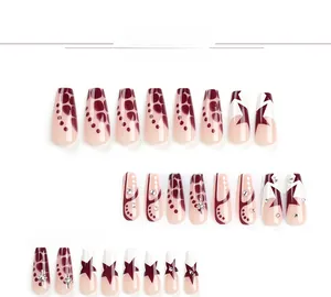 Détails de 24 faux ongles ballerine avec motifs d'étoiles, strass et imprimés léopard