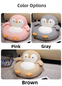Détails des coussins de chaise pingouin en peluche, coloris rose, gris et marron doux