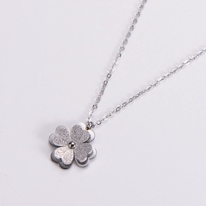 Elegant silver sandblasted titanium steel necklace with a matte four-leaf clover pendant
