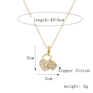 Collier avec pendentif cœur en cuivre plaqué or avec zircons et spécifications