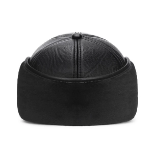 Winter men's faux leather thermal baseball cap with plush ear protection and warm lining