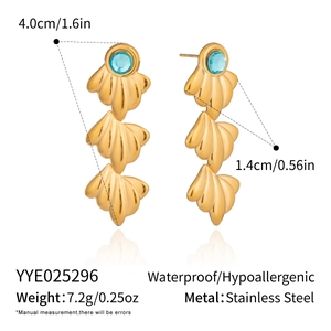 Dimensions détaillées des boucles d'oreilles en acier inoxydable avec incrustation de nacre