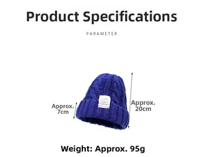 Detailed size specifications for the dark blue chunky knit beanie with dimensions and weight