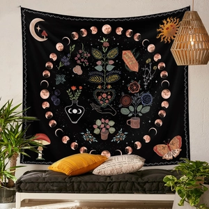 Detail des böhmischen schwarzen Wandteppichs mit Mondphasen, Sonne und Botanik-Prints