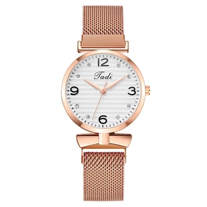 Women Quartz Watch Fashion Rhinestone Wavy Dial With Bowknot Decor Milanese Mesh Magnetic Band Luxury Ladies Wristwatch