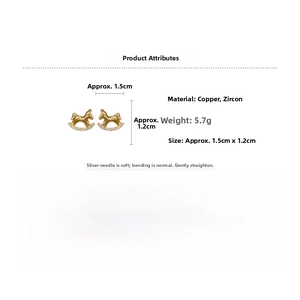 Détail des boucles d'oreilles cheval à bascule, taille 1,5cm x 1,2cm et poids 5,7g