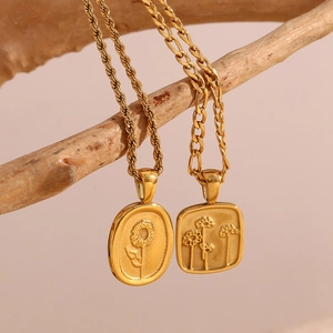 Colliers en acier inoxydable plaqué or 18 carats avec pendentifs tournesol et marguerite