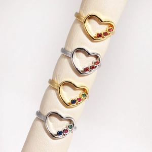 Bagues cœur plaquées or 14k avec oxydes de zirconium colorés en doré et argenté