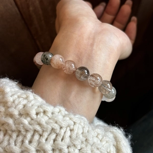 Natural colorful quartz beaded bracelet with translucent mineral textures for women