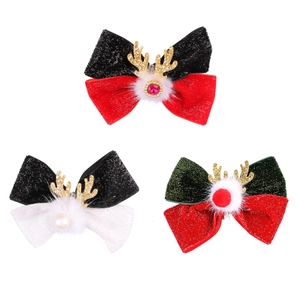 Drei Weihnachts-Haarclips mit Rentiergeweih, Samtschleifen, Pompons und Perlen für Damen