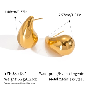 Detailed size chart of gold teardrop earrings showing height 2.57cm and width 1.46cm