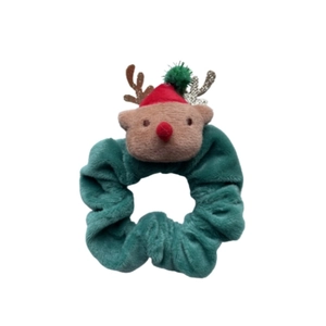 Chouchou de Noël en peluche verte avec une tête de renne marron mignonne et bonnet de fête