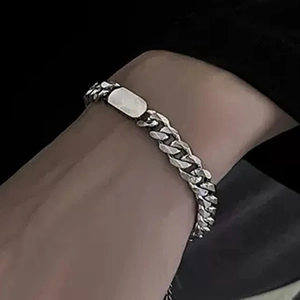 Titanium steel silver Cuban chain bracelet featuring a sleek rectangular metal plaque