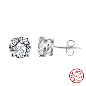 Boucles d'oreilles classiques en argent sterling S925 avec zircon rond 8mm et 4 griffes