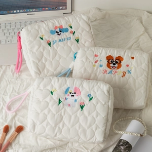 Three-piece set of white heart-quilted cosmetic bags with cute puppy embroidery