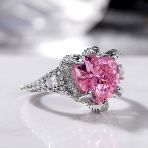 Luxury heart-shaped pink zircon ring with six-prong silver setting for women's wedding