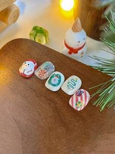 Détails de stickers nail art Noël avec bonshommes de neige 3D, flocons et Père Noël