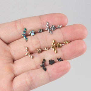 Labret-Set aus Edelstahl in verschiedenen Farben mit Blatt- und Pfotendesign