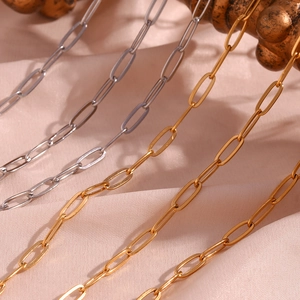 Minimalist 18K gold and silver plated stainless steel paperclip chain necklace for women