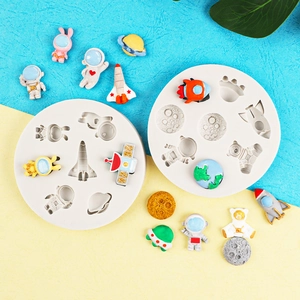 Space theme silicone mold for astronaut, rocket and planet fondant cake decorations