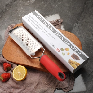 Multifunctional 18/8 stainless steel grater with red ergonomic handle and protective cover