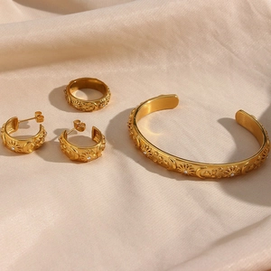 Vintage Stainless Steel Celestial Sun Moon Star Relief Ring Bracelet Hoop Earrings Set 18K Gold Plated Rhinestone Jewelry