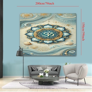 Détail de la tapisserie Mandala 200x150cm avec symbole Om doré dans un salon moderne