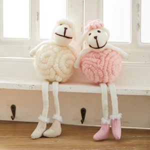 Handmade wool felt long-legged sheep figurines for Christmas DIY home decoration
