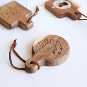 3-piece acacia wood set featuring mini board pendants and a magnetic beer bottle opener