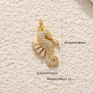 Detailed seahorse pendant measurements showing size and weight for jewelry DIY