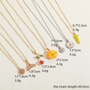 Detailtabelle für Blumen- und Muschel-Anhänger-Halsketten mit Größen- und Gewichtsangaben