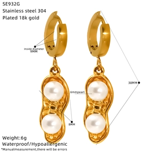 Detailed dimensions of 18k gold plated stainless steel peanut earrings with pearls