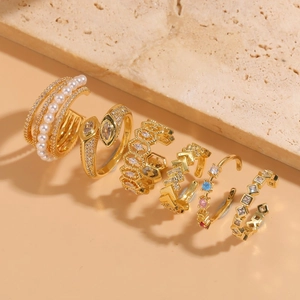 Geometrischer Marquise Zirkonia Kupferring Mit Künstliche Perle 14K Vergoldet Verstellbarer Offener Ring Für Damen Luxus Stil