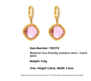 Détails des boucles d'oreilles en verre tchèque rose avec dimensions en acier doré
