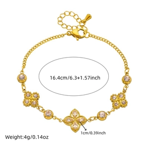 Detail of gold four-leaf clover bracelet with crystal inlay and technical dimensions