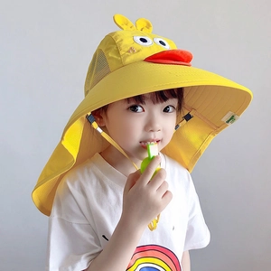 Kids yellow duck sun hat with neck protection and breathable mesh for summer travel