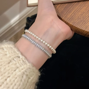 Elegant 2-piece silver zircon snake chain and white pearl bracelet set for women