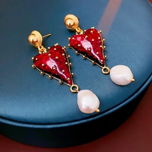 Vintage heart red earrings with gold plating and baroque pearls for women luxury style