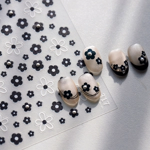 L317 3D nail stickers featuring black and white flowers with micro pearl accents