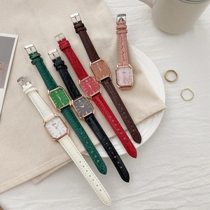 Vintage square women's watch set with various colored crocodile pattern leather straps