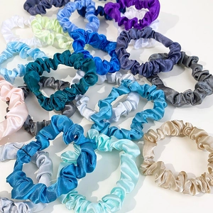 Set di elastici per capelli in raso di seta multicolore per donna in toni pastello