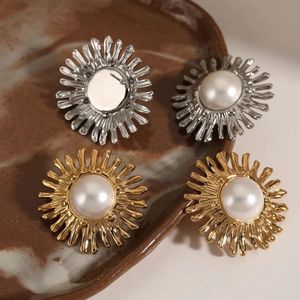 French vintage sunflower pearl earrings in gold and silver finish with retro ceramic plate