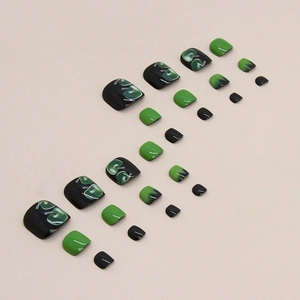 Faux ongles d'orteils vert pomme avec finition brillante vert foncé et noir chic
