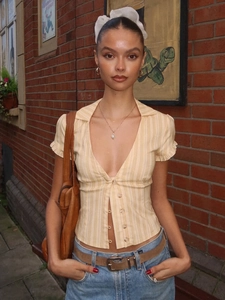 T-Shirt Rayé Vintage Français Sexy Top Court À Manches Courtes Boutonné Avec Manches À Volants Col Polo Pour Femmes