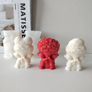Detailed view of DIY rose bear silicone molds and finished 3D cartoon character candles