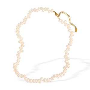 Elegant natural freshwater pearl necklace with gold stainless steel clasp on white background