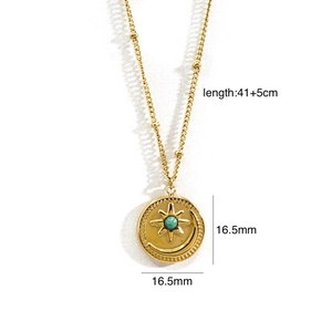 Tableau des tailles détaillé du collier en acier doré 14K avec pendentif vert