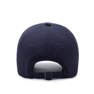 Berretto da baseball blu scuro traspirante con fori laser e cinturino posteriore regolabile
