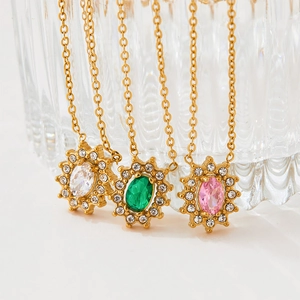 Coffret de colliers pendentifs tournesol avec zircons ovales blancs verts et roses