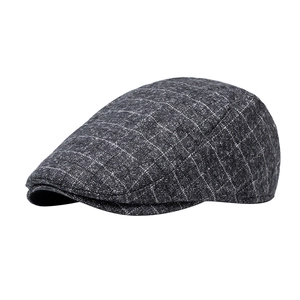 Classic grey plaid beret cap for men in wool blend with a vintage flat ivy design